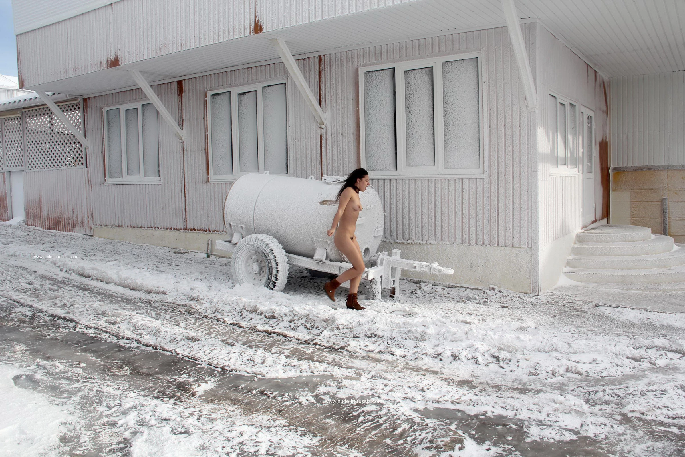 NudeInRussia Tatar Town On The Mountain Ai-Petri -15Ｃ [96P]