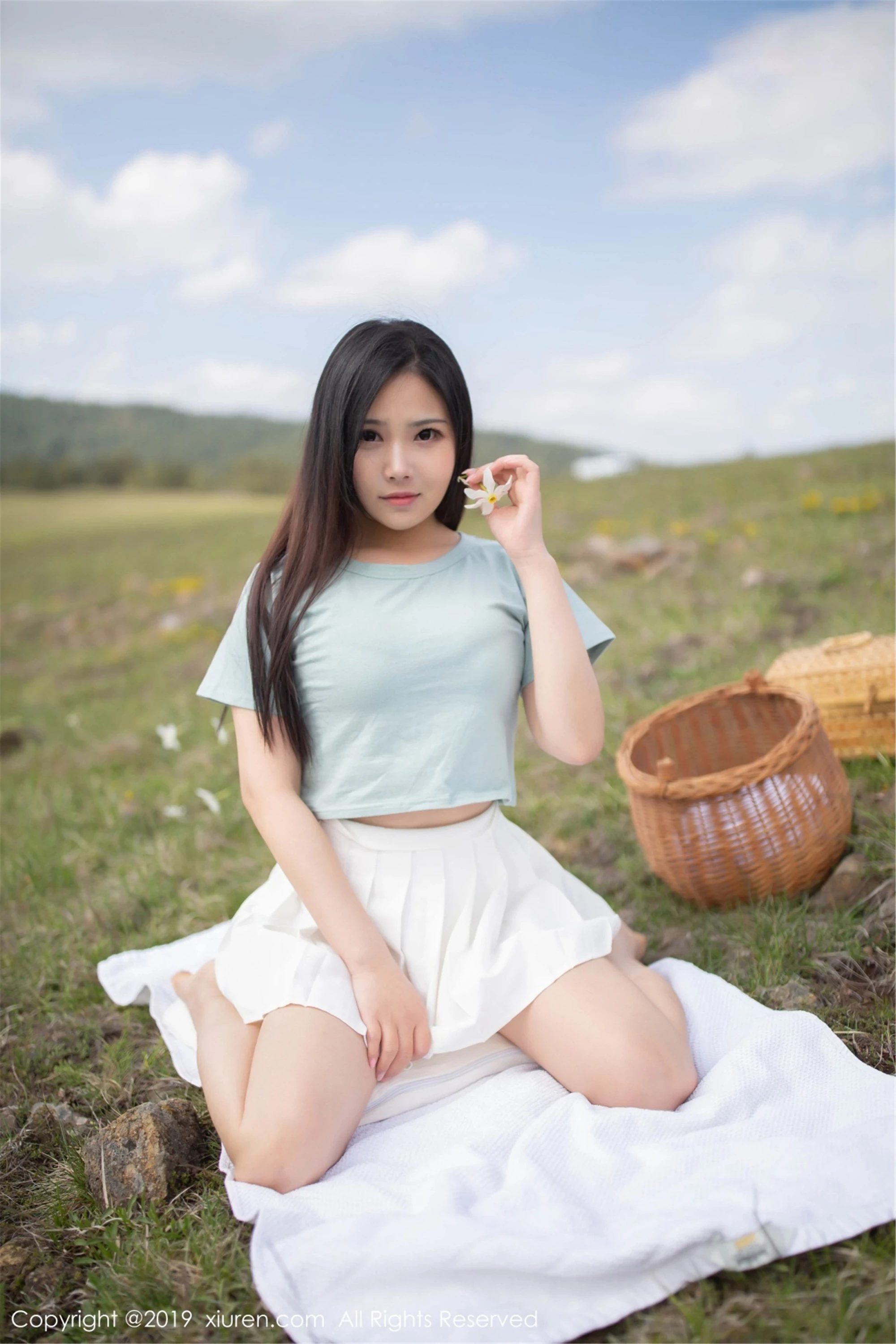 [Xiuren秀人网系列]2019.06.13 No.1495 徐微微mia 性感写真[46P]