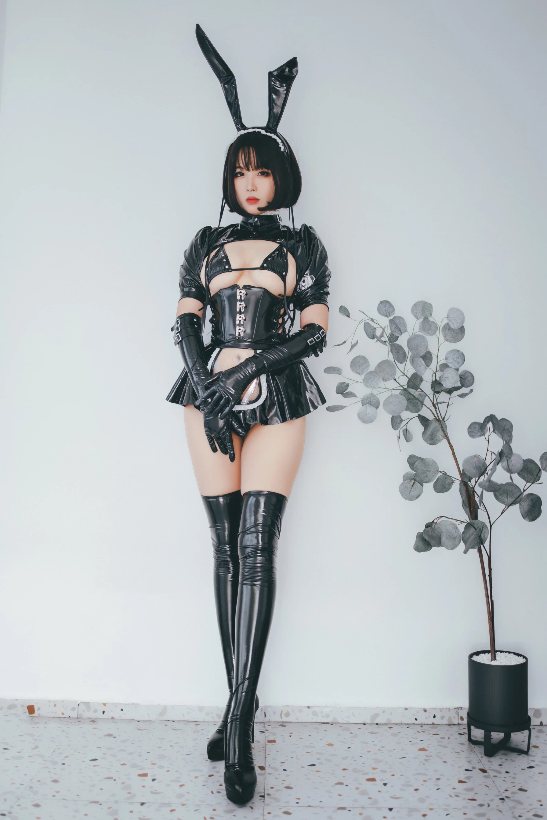 Xansoon 轩萧学姐 – Bunny girl maid 兔女郎女仆 [52P]