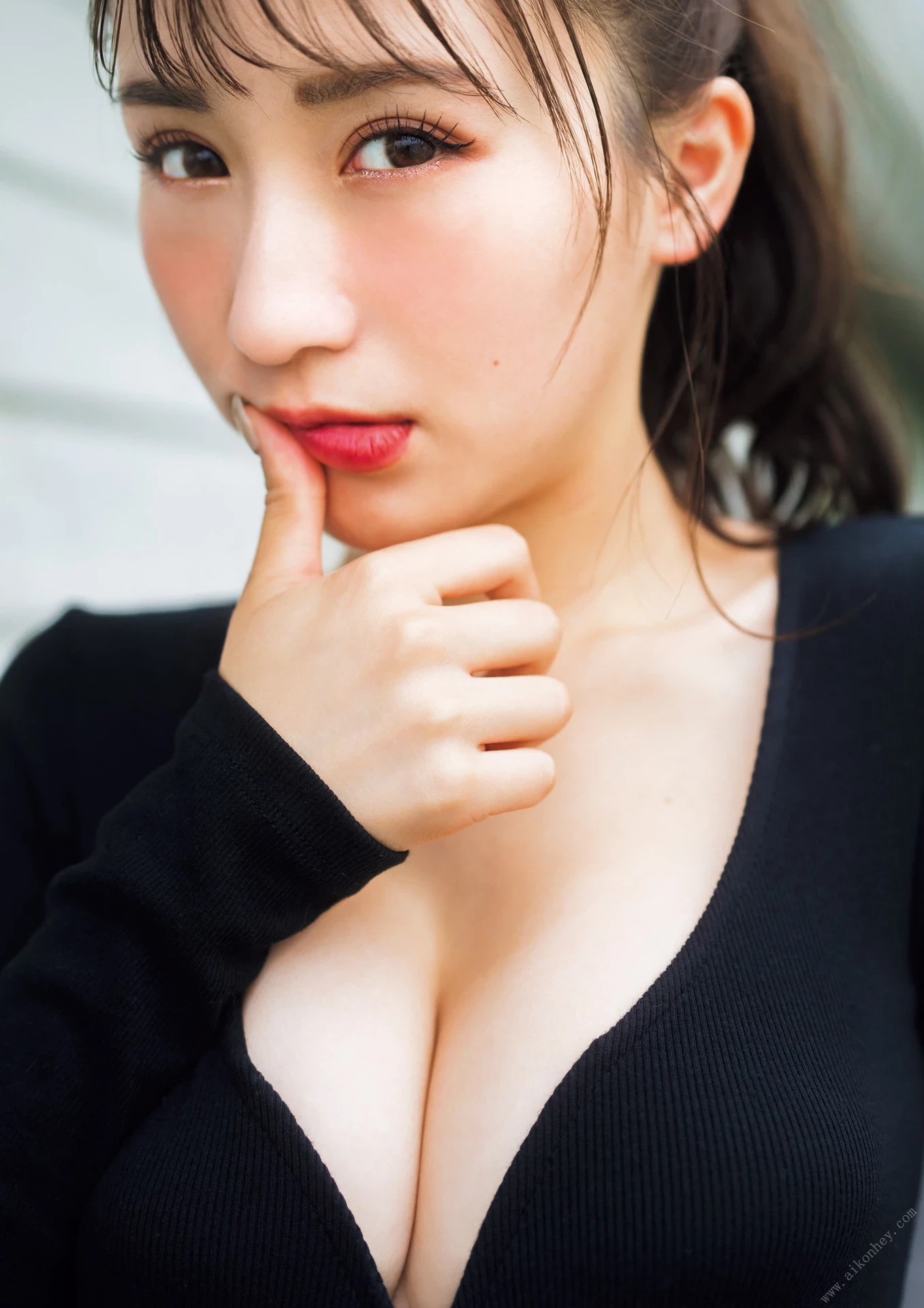 伊藤爱真 1st Photobook - Soleil ソレイユ [129P]