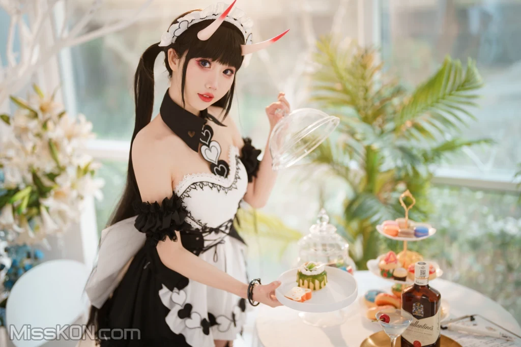 Coser@面饼仙儿 No.122： 能代女仆 [31 photos]