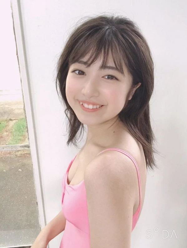 吉田莉桜 日本一かわいい高校一年生グランプリ吉田莉桜 今最も辉く17歳のビキニグ...