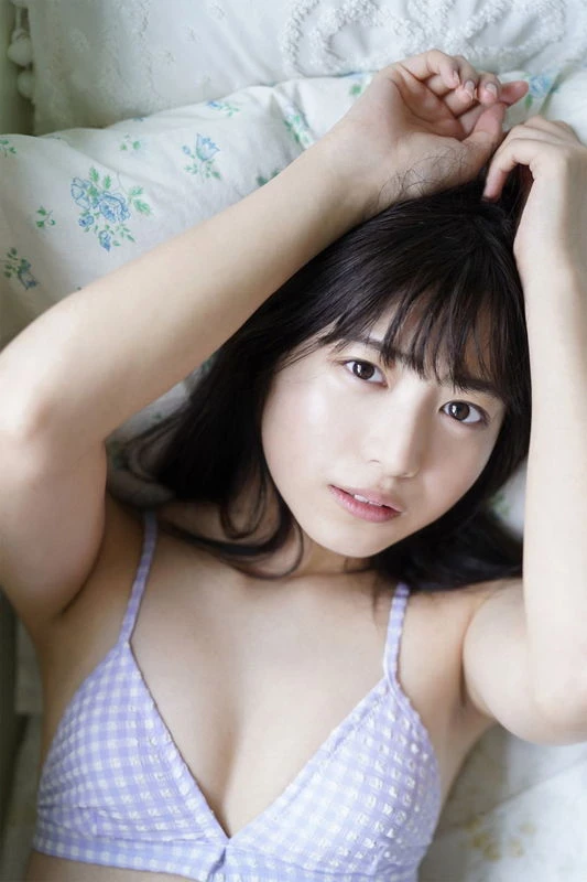 吉田莉桜 日本一かわいい高校一年生グランプリ吉田莉桜 今最も辉く17歳のビキニグ...