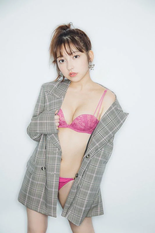 十味[20] ニコ动の元踊り手だった超絶美少女 生々しいセクシーランジェリー姿见せ...