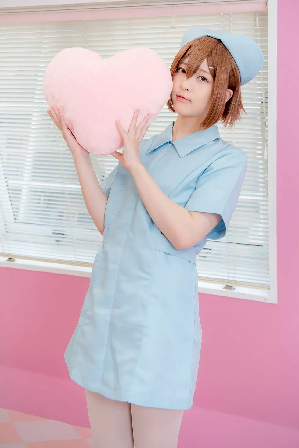 [Cosplay精选]Cosplay正片《美少年部屋》图集真人美少女白嫩美腿性感写真300P