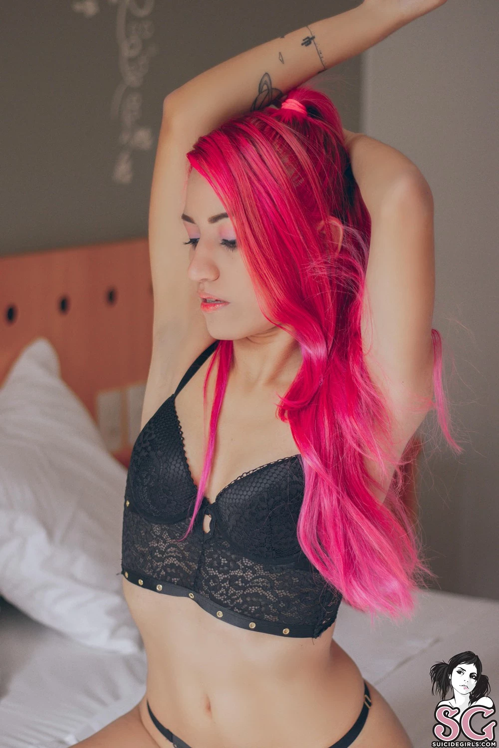 [Suicide Girls] Cayra Pink Moon