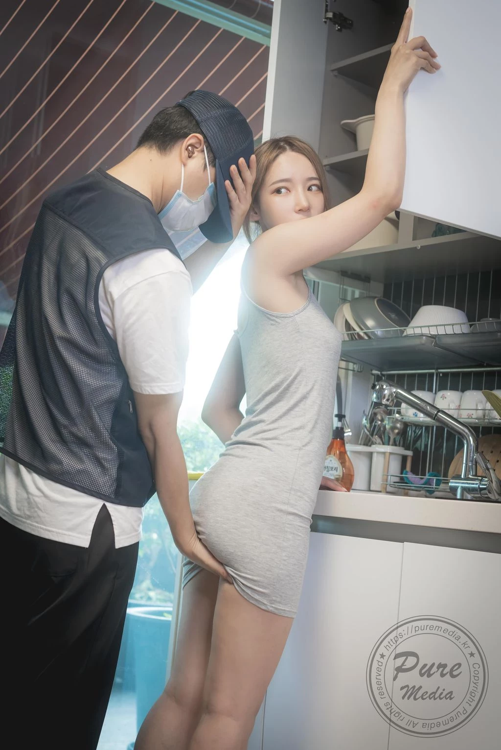 Pure Media Vol.249 Yeha [예하] - Bad Delivery Guy and New Wife [159P]