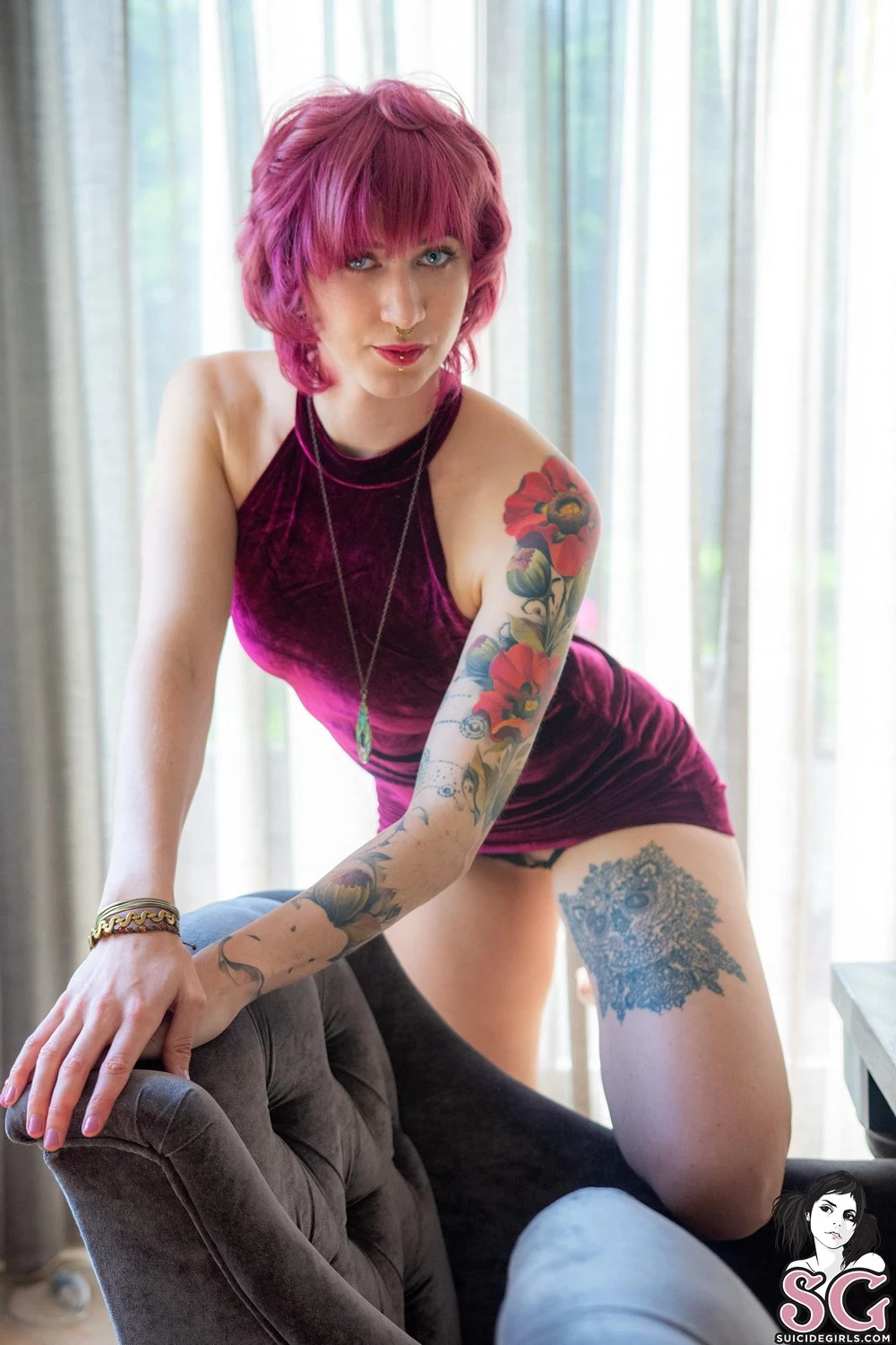 [Suicide Girls] Eloi - Behind The Curtain