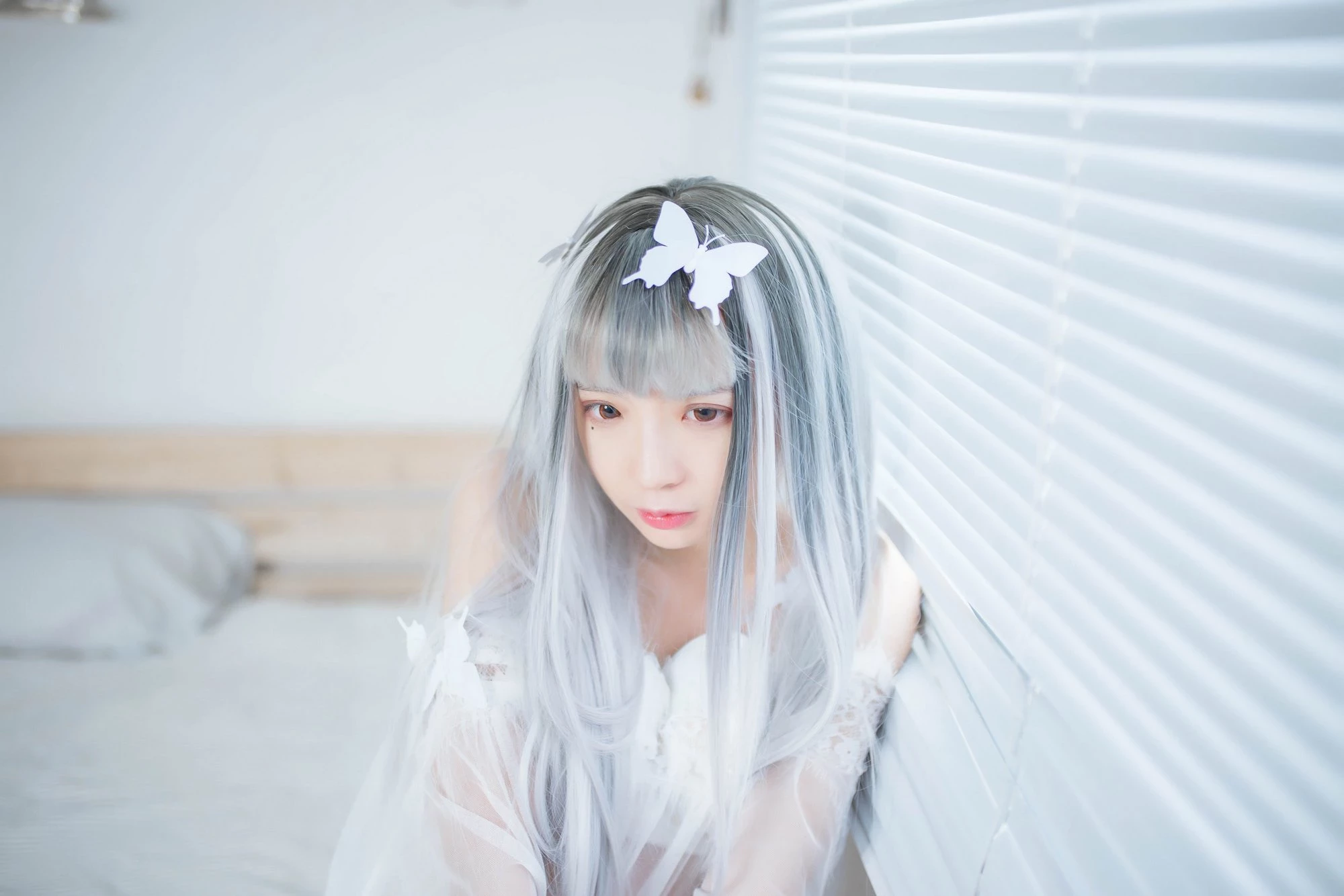 [COSER] 疯猫ss – 透明白沙的诱惑少女写真