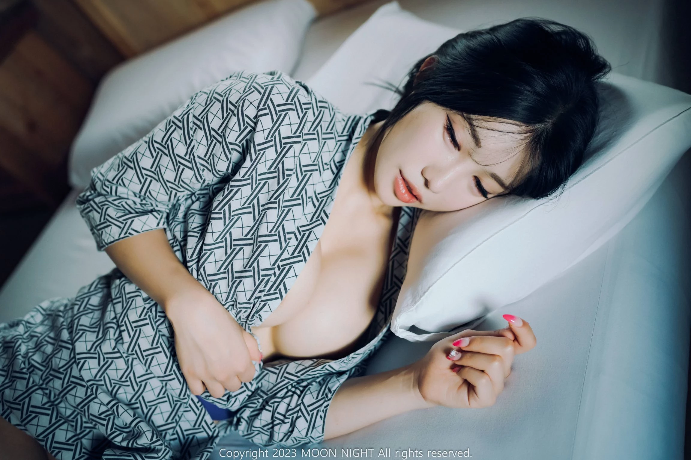 Yunjin Digital Photobook [ S.Ver] [84P]