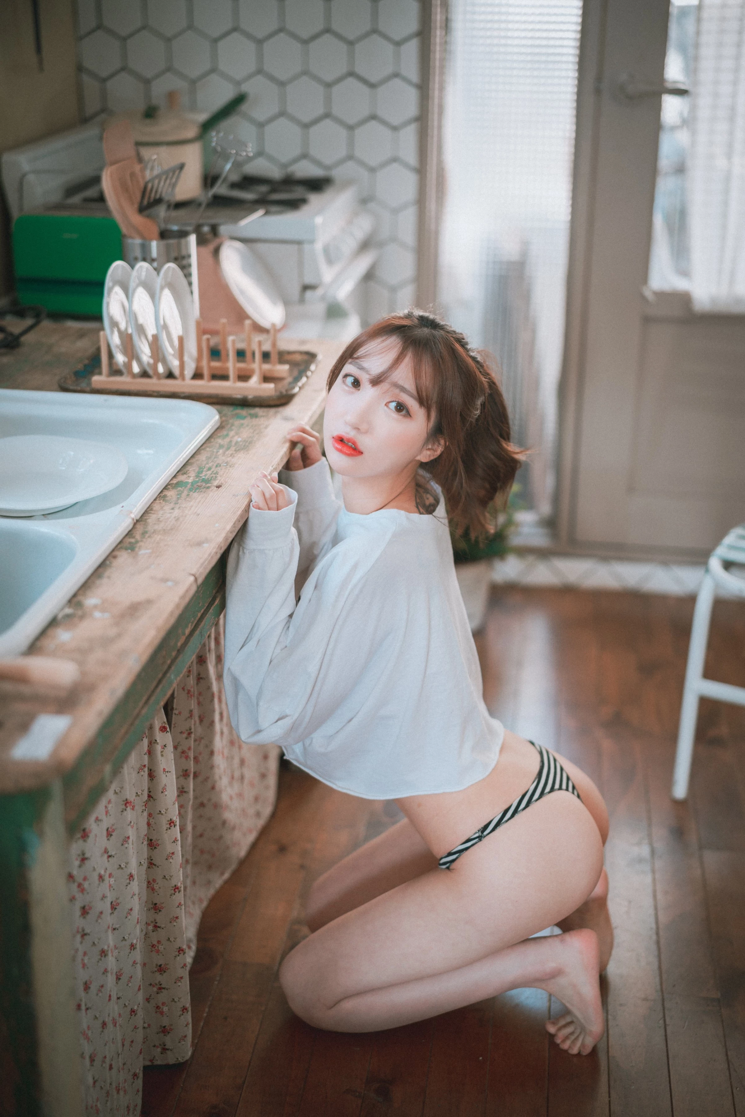 DJAWA Photo – Son Ye-Eun [손예은] “Holidays in Eden” [46P]