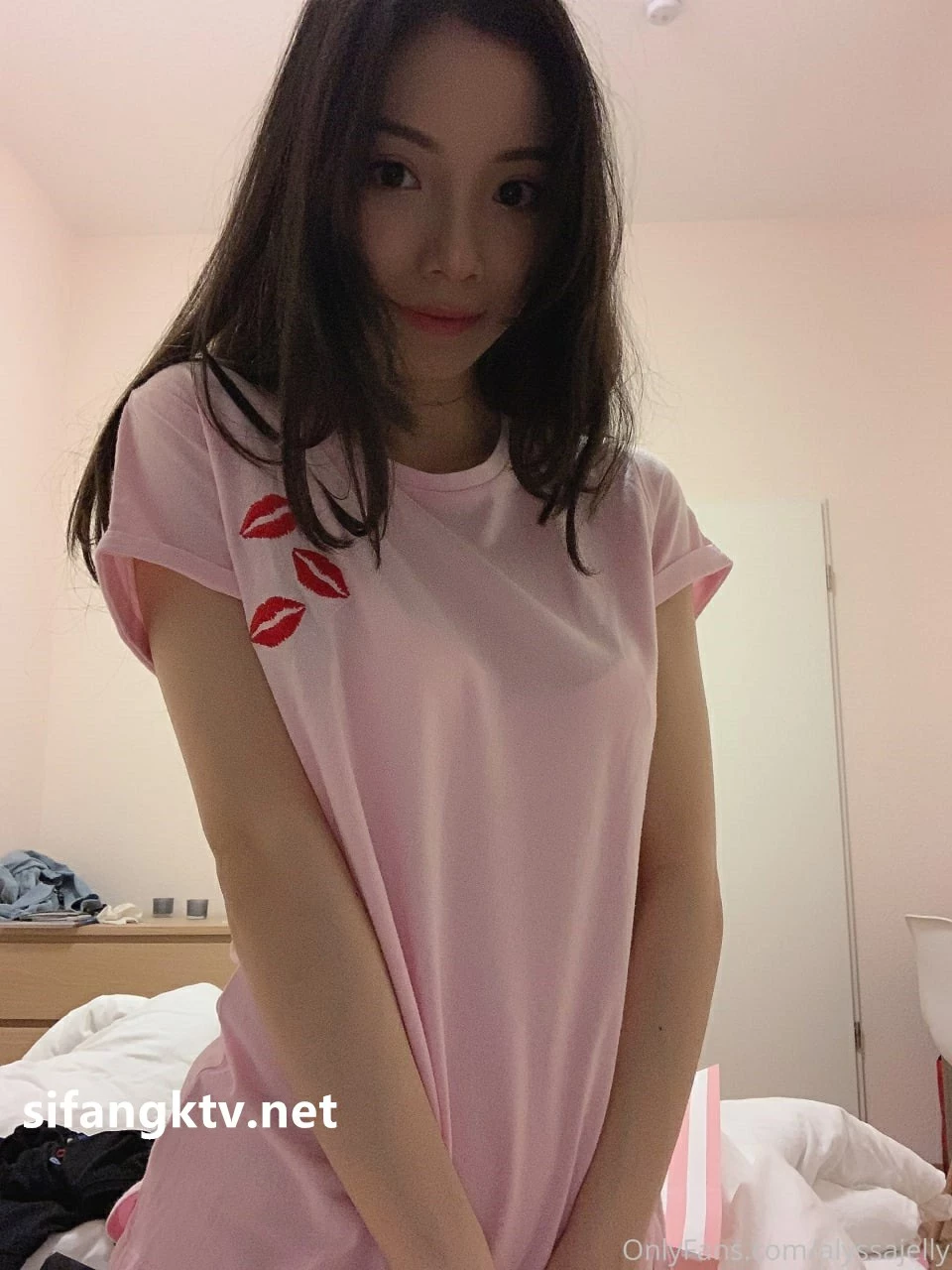 OnlyFans健美身材清纯甜美女神alyss私拍 pt.2 [109P]