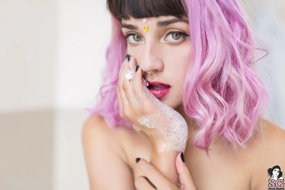 [Suicide Girls] Lovelace - Pink Petal