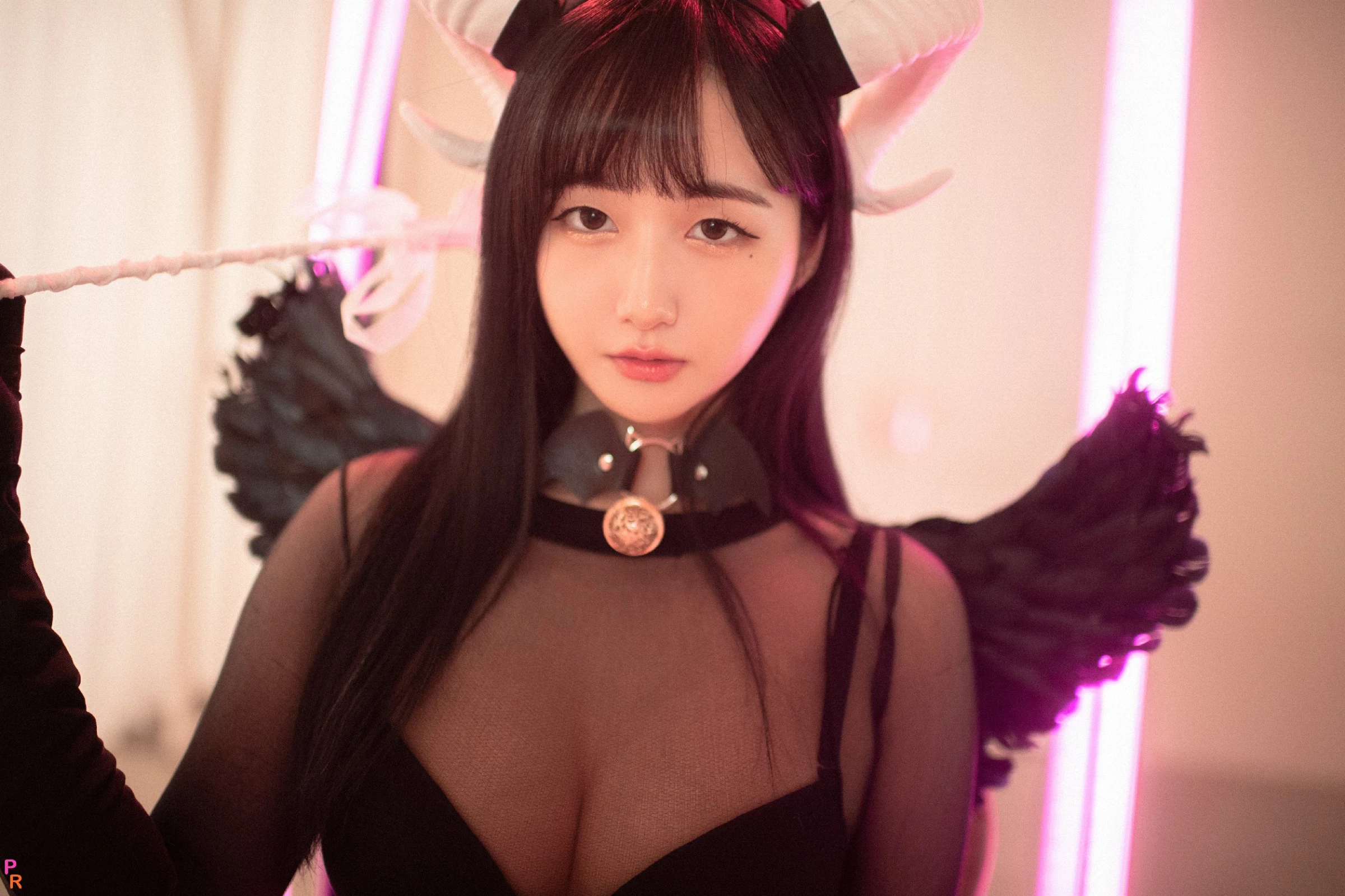 [PINK] Han Jina [한지나] - Succubus [109P]