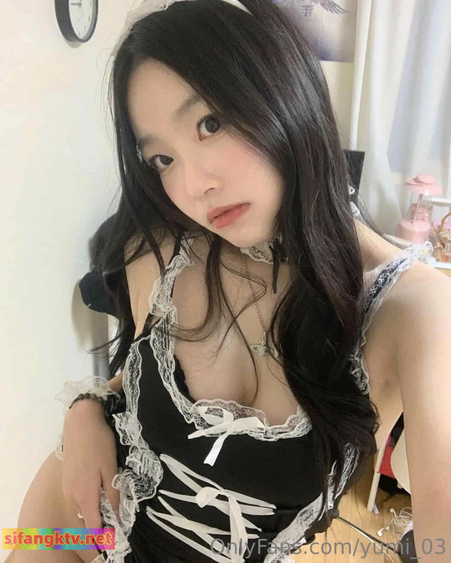 OnlyFans可盐可甜清秀网红女神yumi私拍被金主花样调教 126P