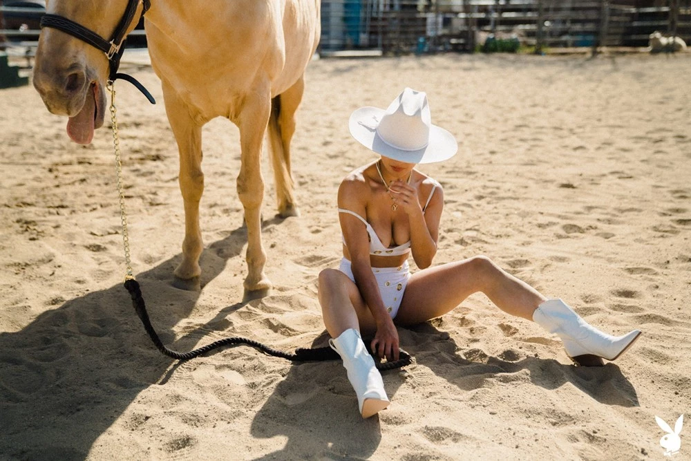 [Playboy] 26 Jul, 2021 - Mia Valentine in Ready to Ride x33