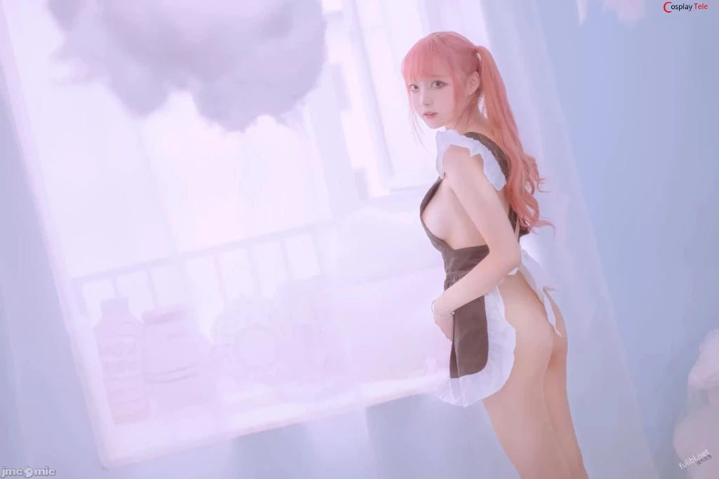 一只云烧 [BuckyClouds] – Pink maid set 粉红女仆 [93P]