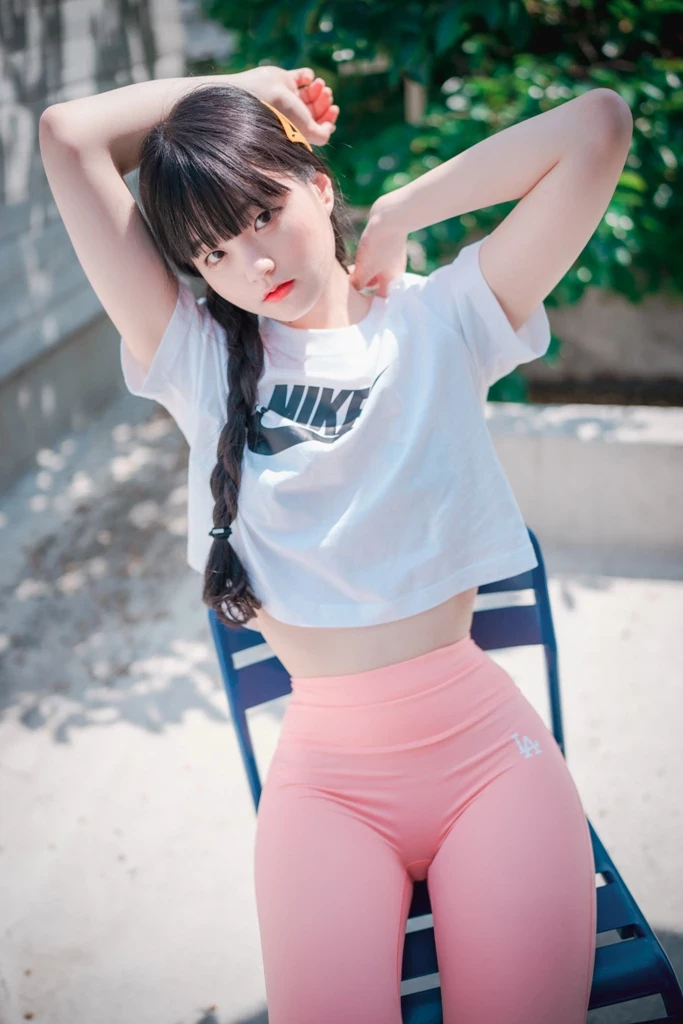 DJAWA Photo – Jeong Jenny [정제니] “Loose and Tight Pink” [159P]