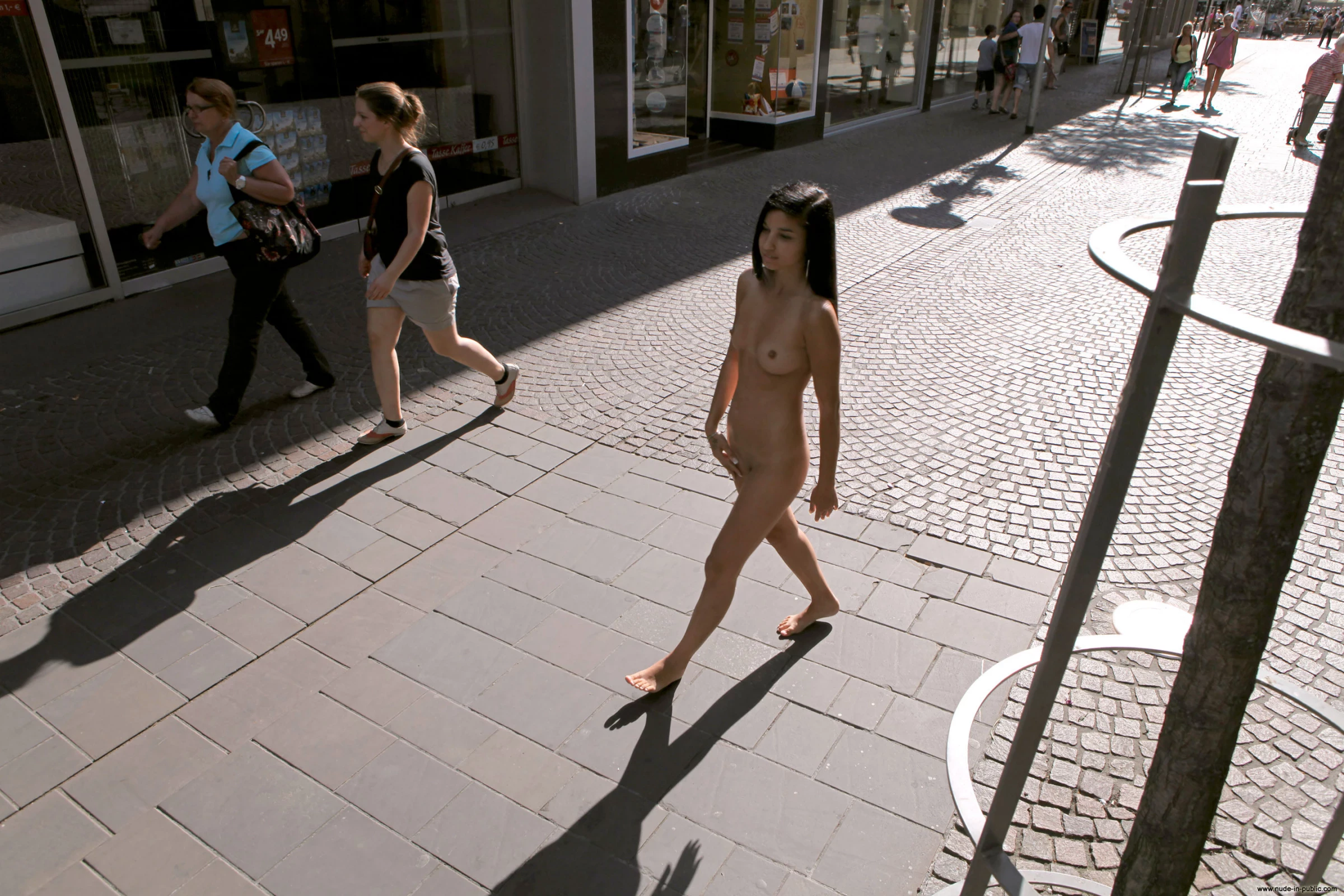 Nika V public nude walk in city [195P]