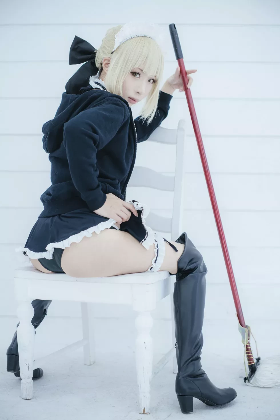 [Cosplay精选]《HeartBreak Morgan》吃雪糕的紧身衣妹子性感写真243P