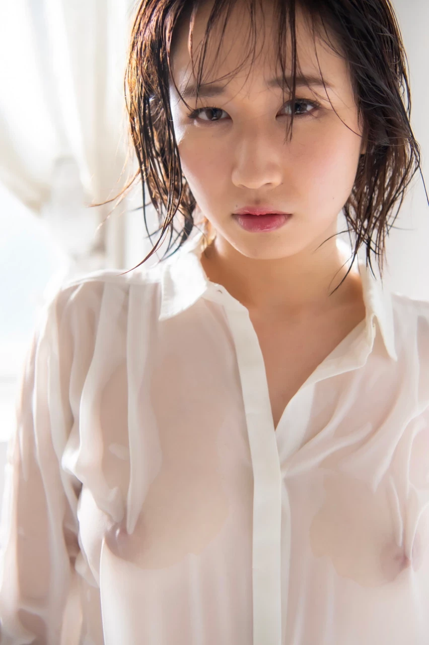 成海美雨 オフィシャルヌード写真集 Silky [120P]