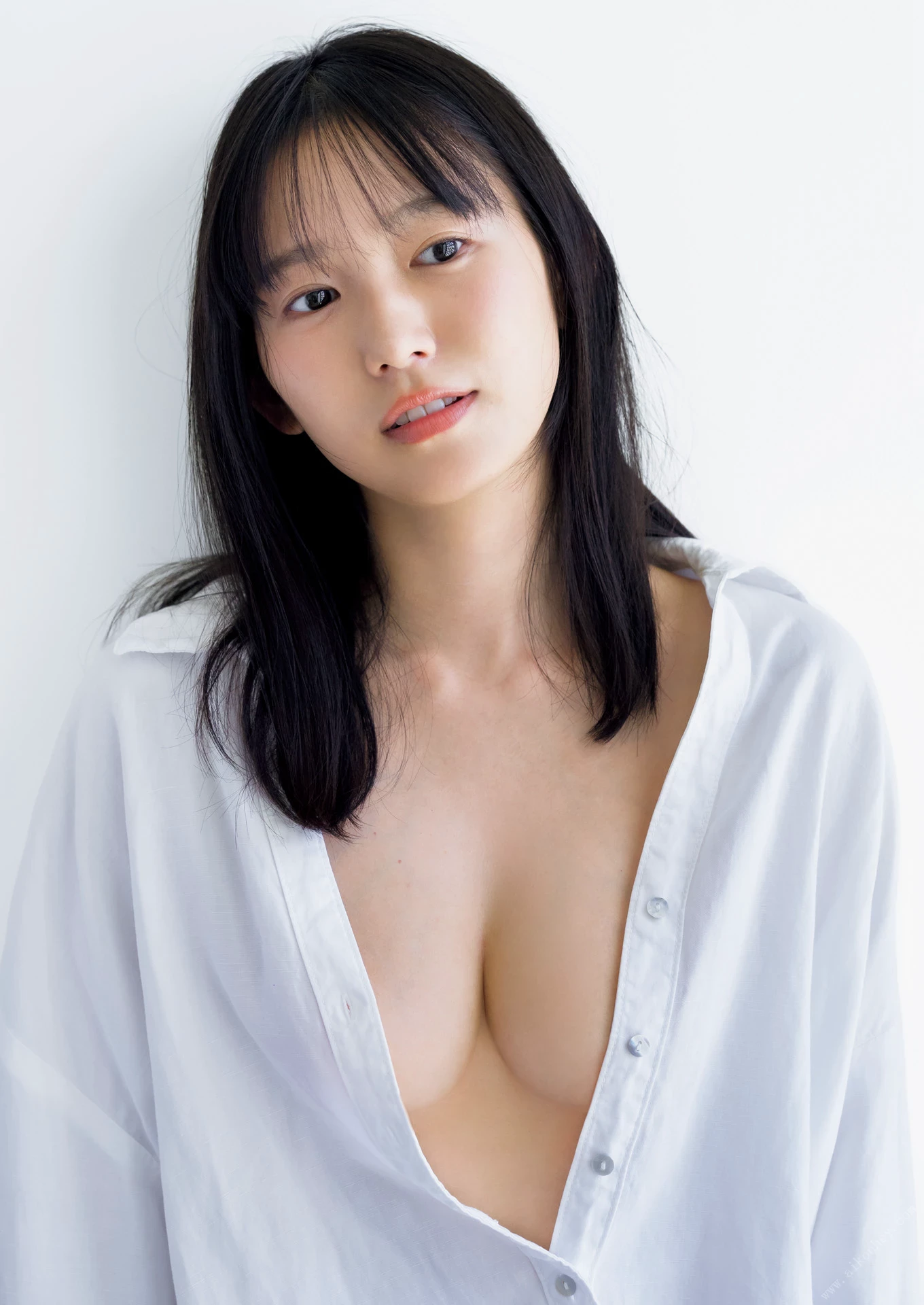 志田音音[Photobook] 写真集   ねぇね～ ’ [439P]