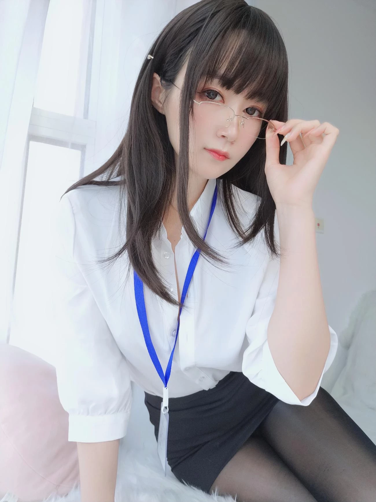 白银81 制服 [121P]