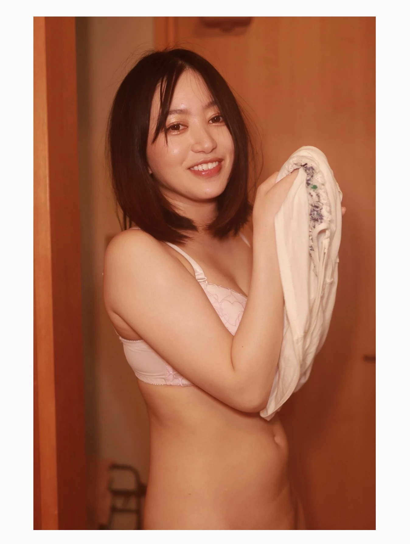 齐藤静[斉藤静][Photobook] セミヌード写真集 カップルで人気のラブホで [193P]