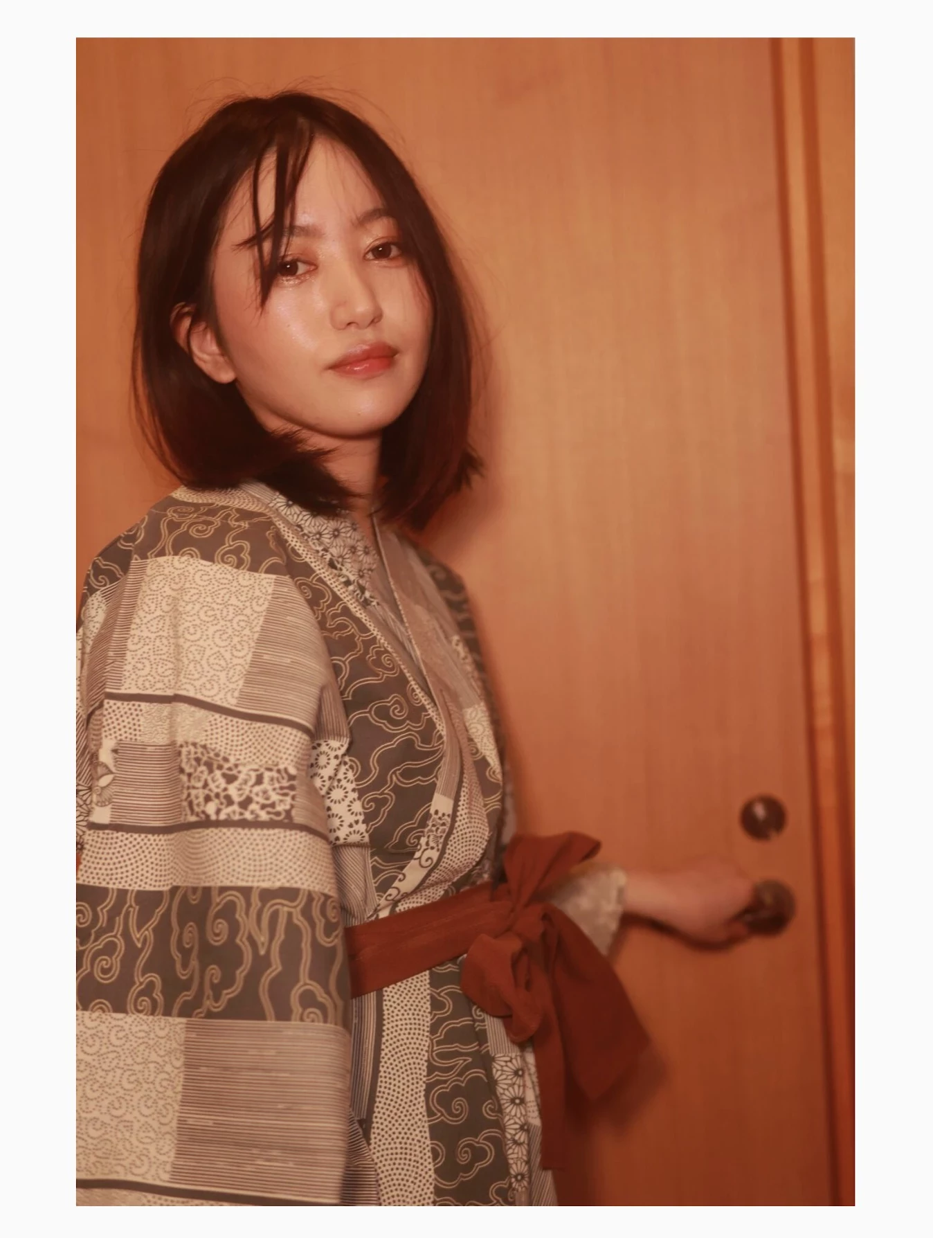 齐藤静[斉藤静][Photobook] セミヌード写真集 カップルで人気のラブホで [193P]