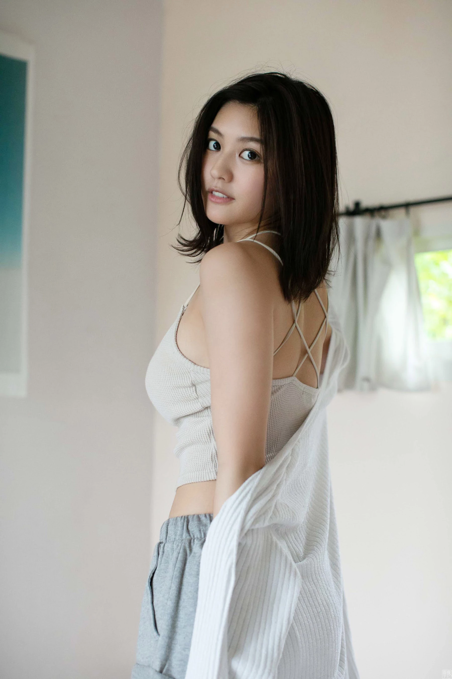 林ゆめ テラスハウス出演の美巨乳美女--2020 7 24追加 ここから--