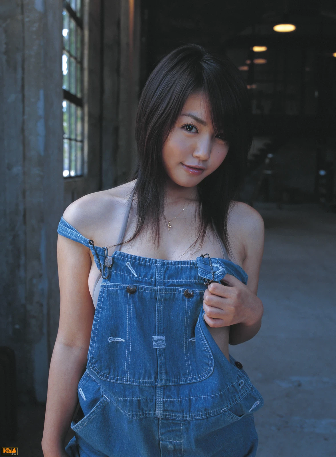 矶山沙也加[Bomb.TV]04_2005.06_Isoyama_Sayaka [45P]