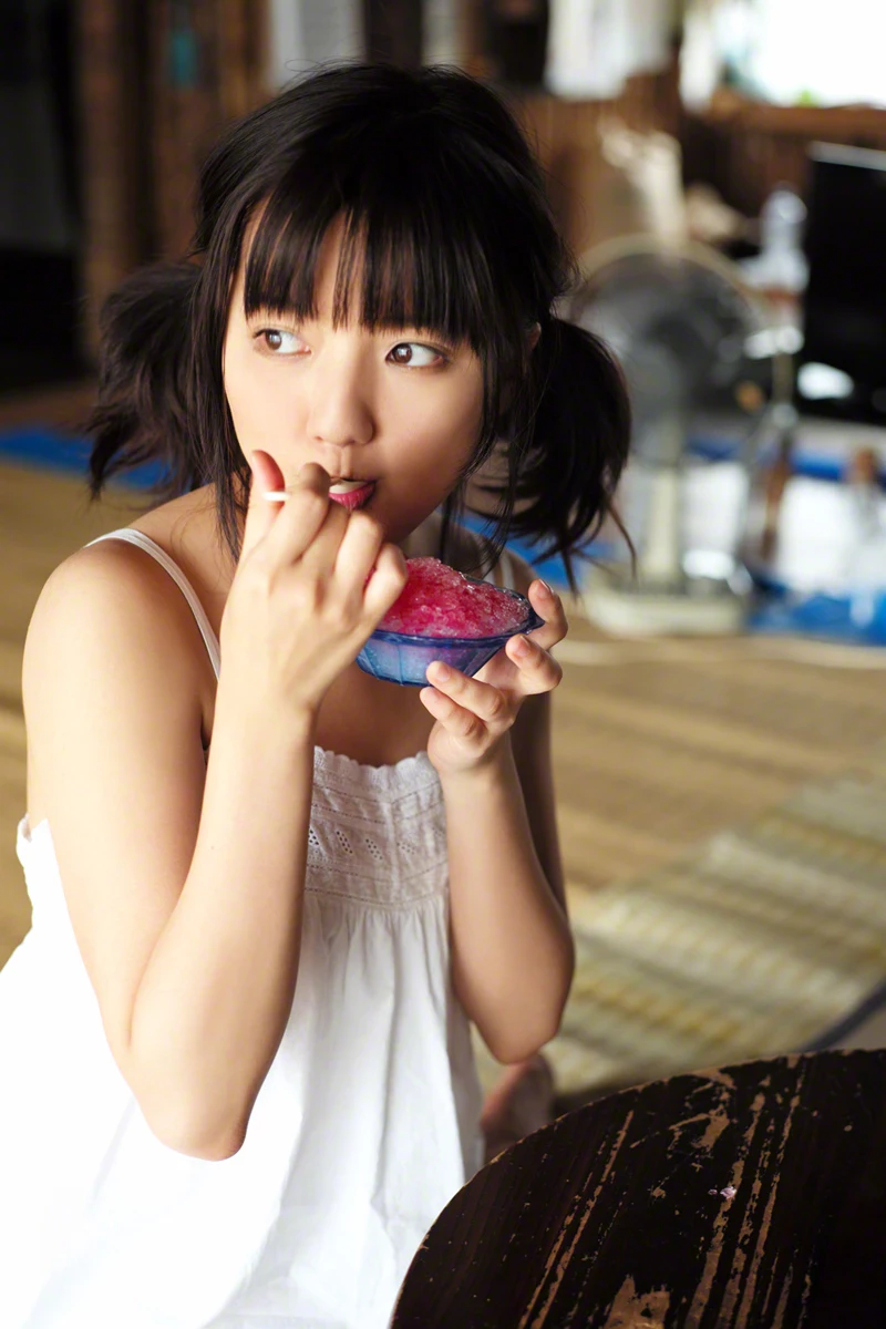 真野恵里菜2015.09.19 写真集 Escalation [418P]