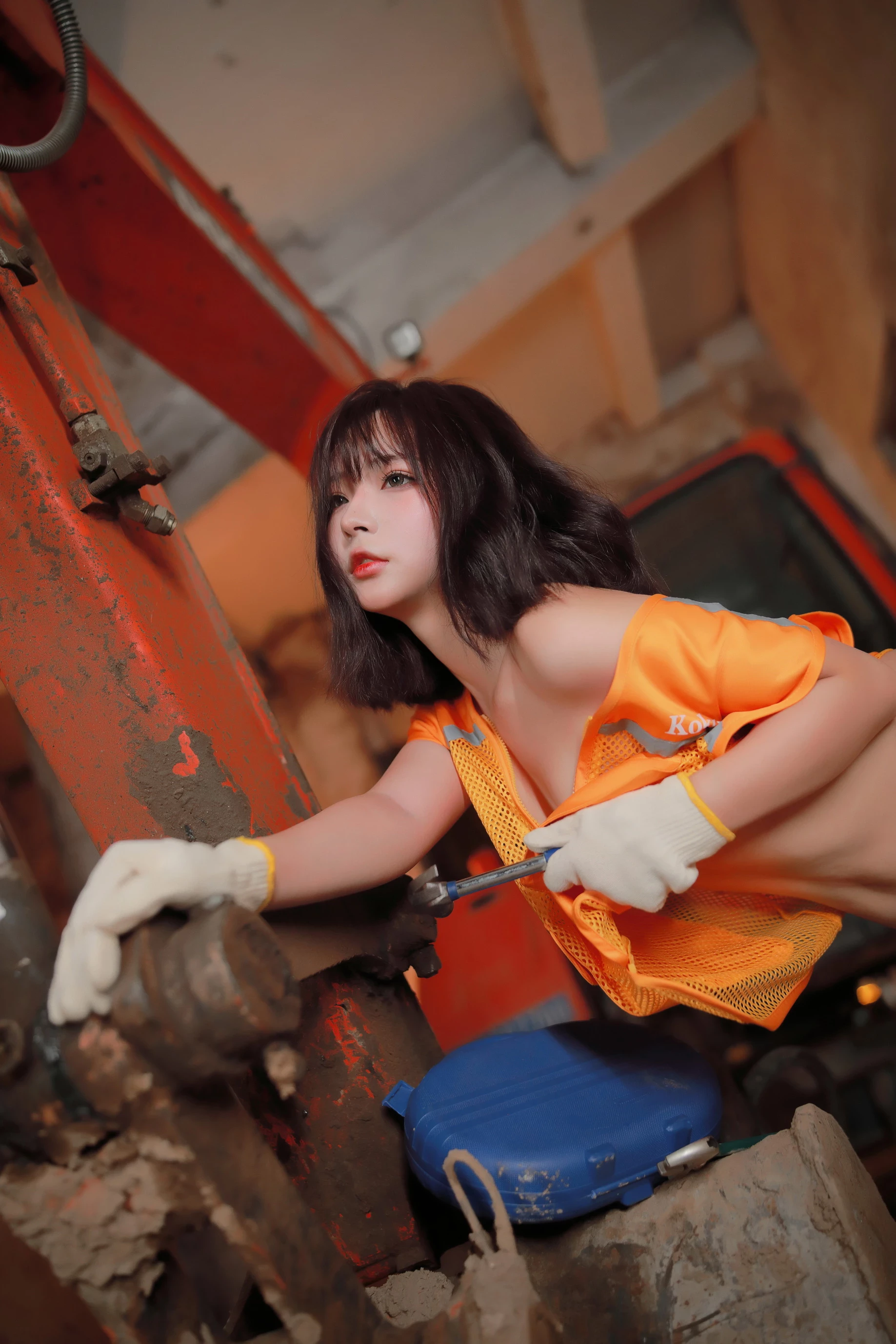 Kokuhui - 2023 Vol.02 Excavator Girl [129P]