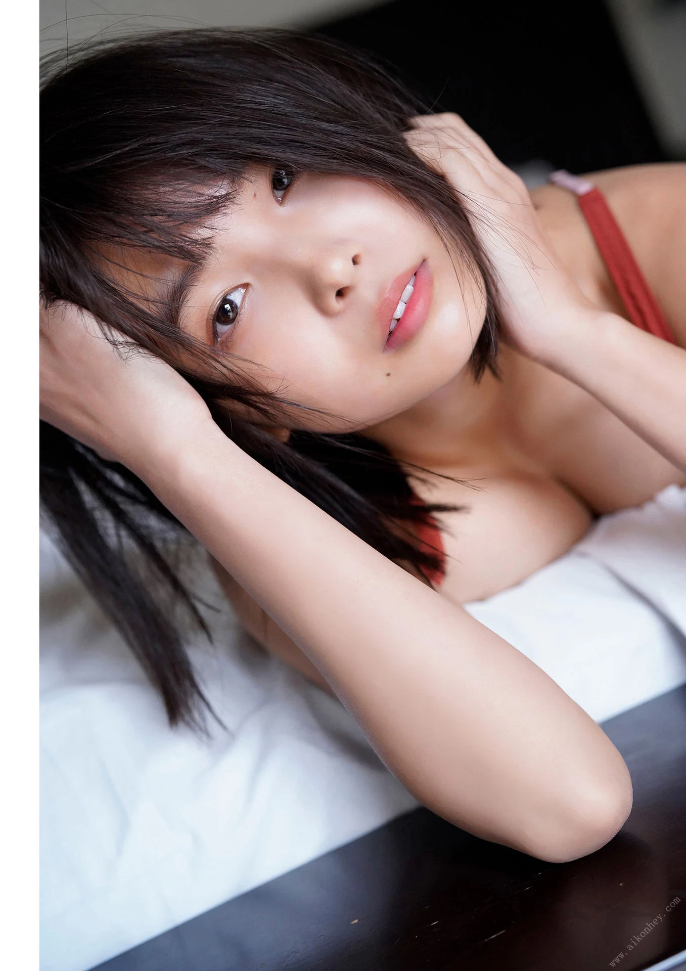 寺本莉绪 1st Photobook - CURIOSITY [147P]