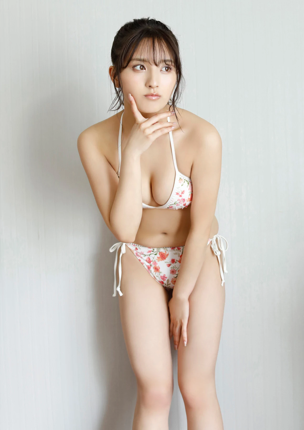 大和田南那[Photobook] 2024.02.08  なないろの日々。’BOMBデジタル写真集 [151P]