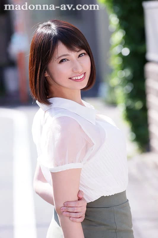 本田瞳 超絶美人で妖艶な人妻の诱惑セックスで浓厚中出し [20P]