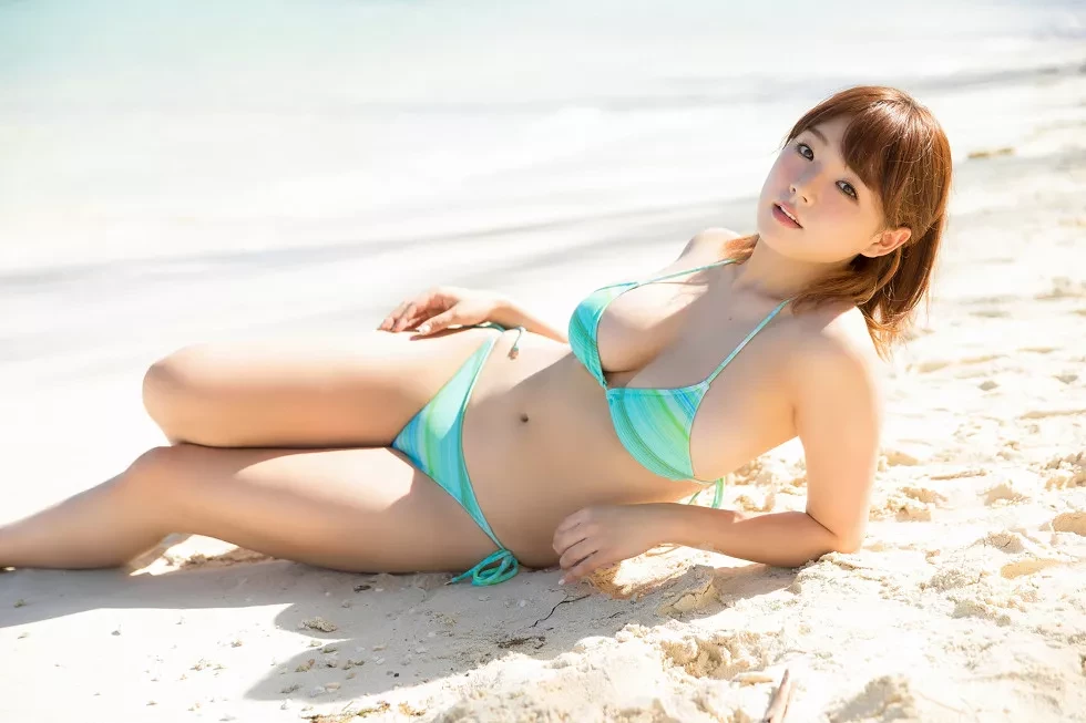 [YS Web]Vol.663_日本童颜巨乳女优筱崎爱最新美胸性感写真100P