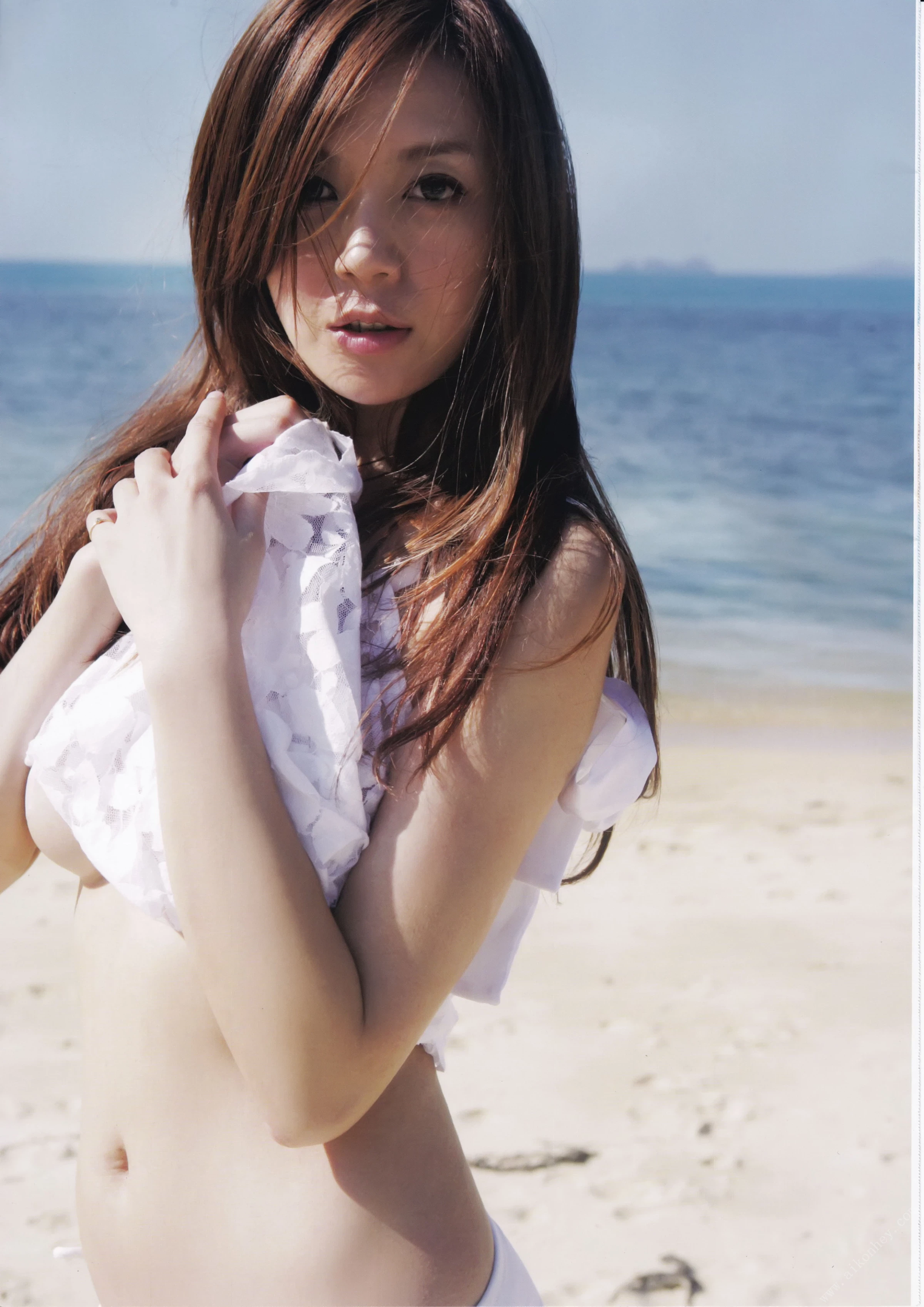 周伟彤[Photobook] Cica 写真集“Cica loves YOU！” [109P]