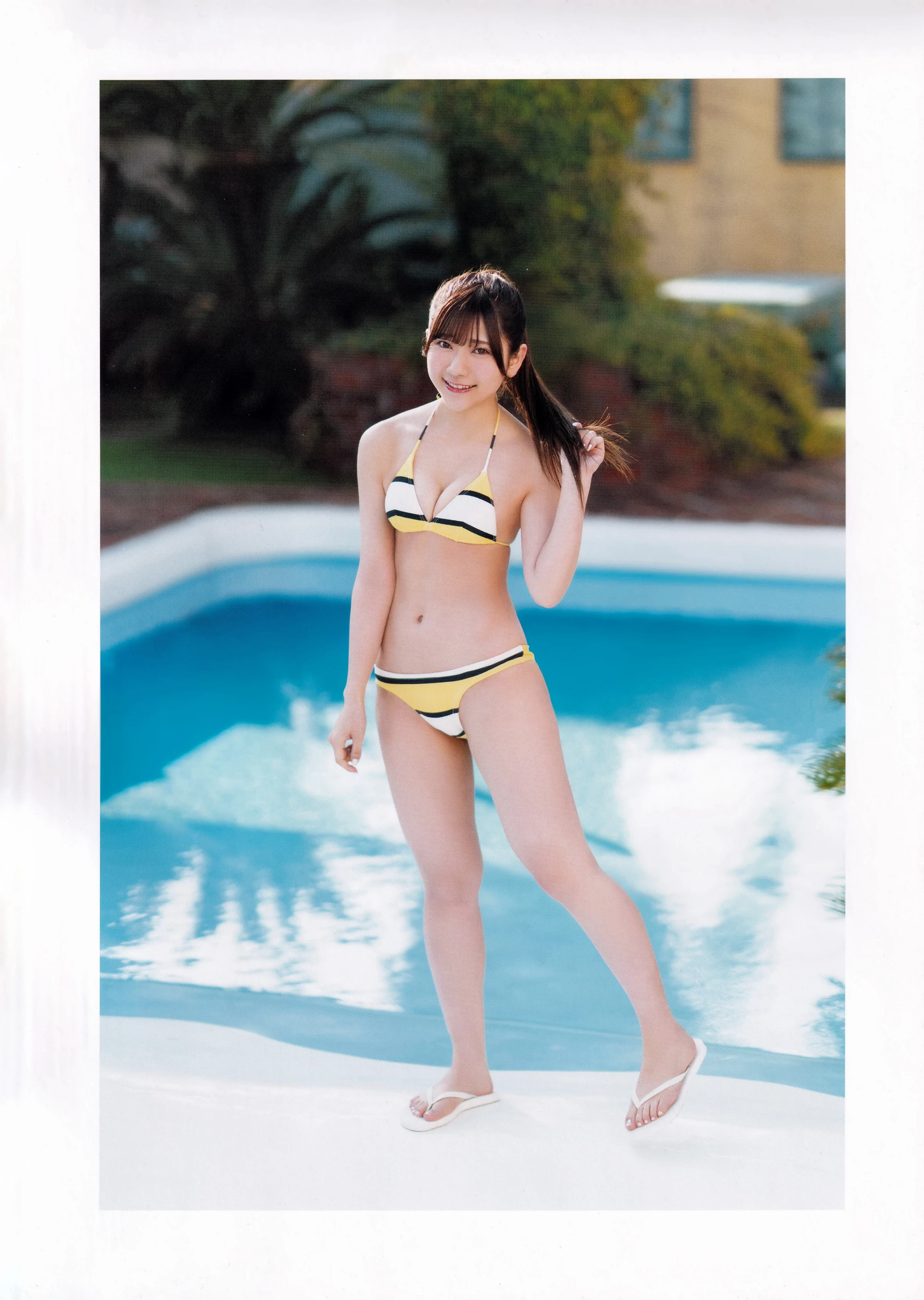 山田麻莉奈[Photobook] Marina Yamada 1st Photobook - Mariri まりり [2019-05-23] [103P]