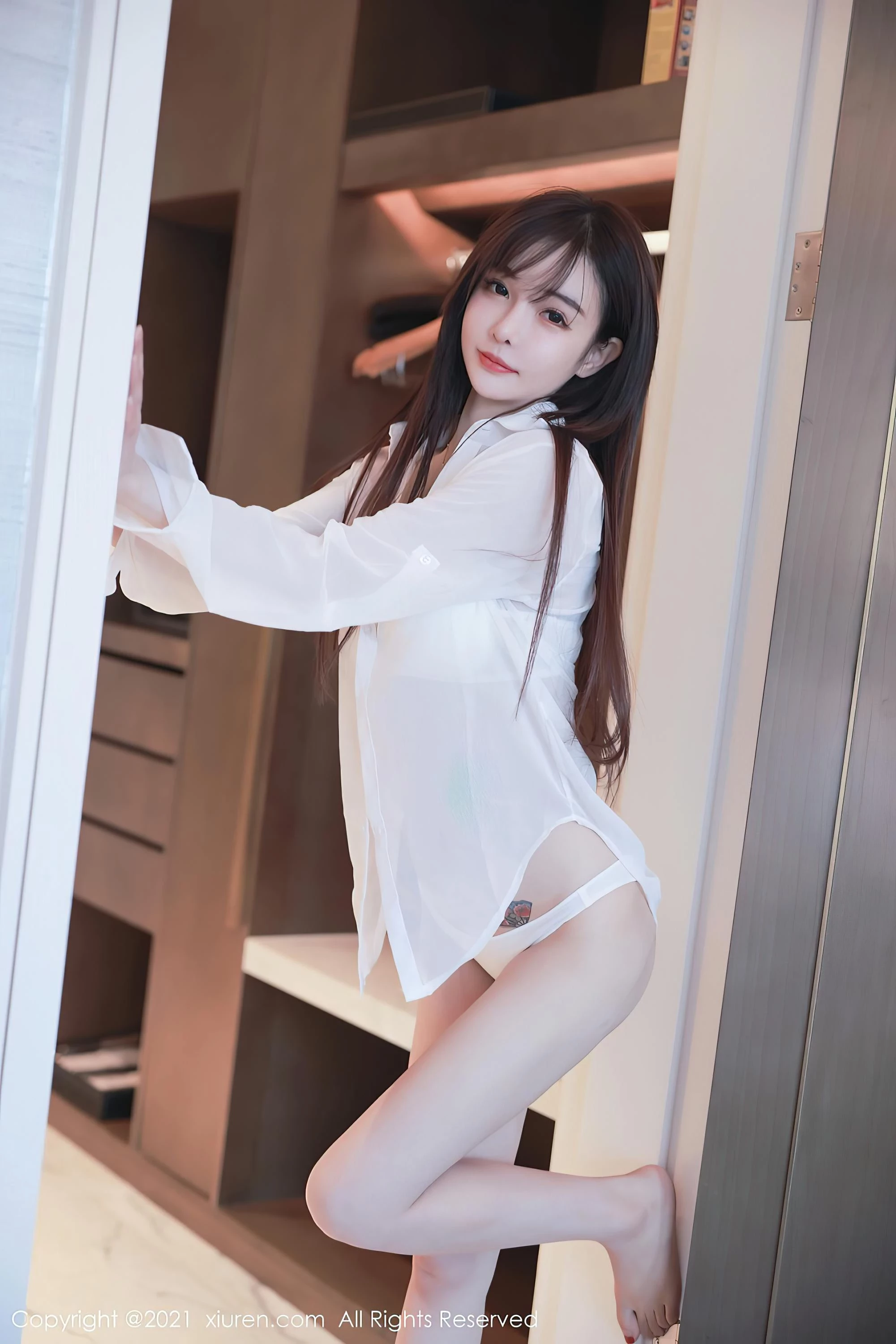 [Xiuren秀人系列]2021.02.01 No.3064 南初妹妹 完整版无水印写真[51P]