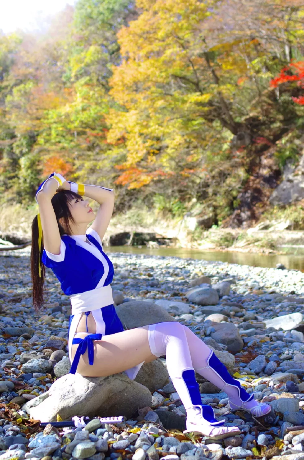 [Cosplay精选]COS正片《霞浪漫》美女武士的白丝美腿性感写真337P