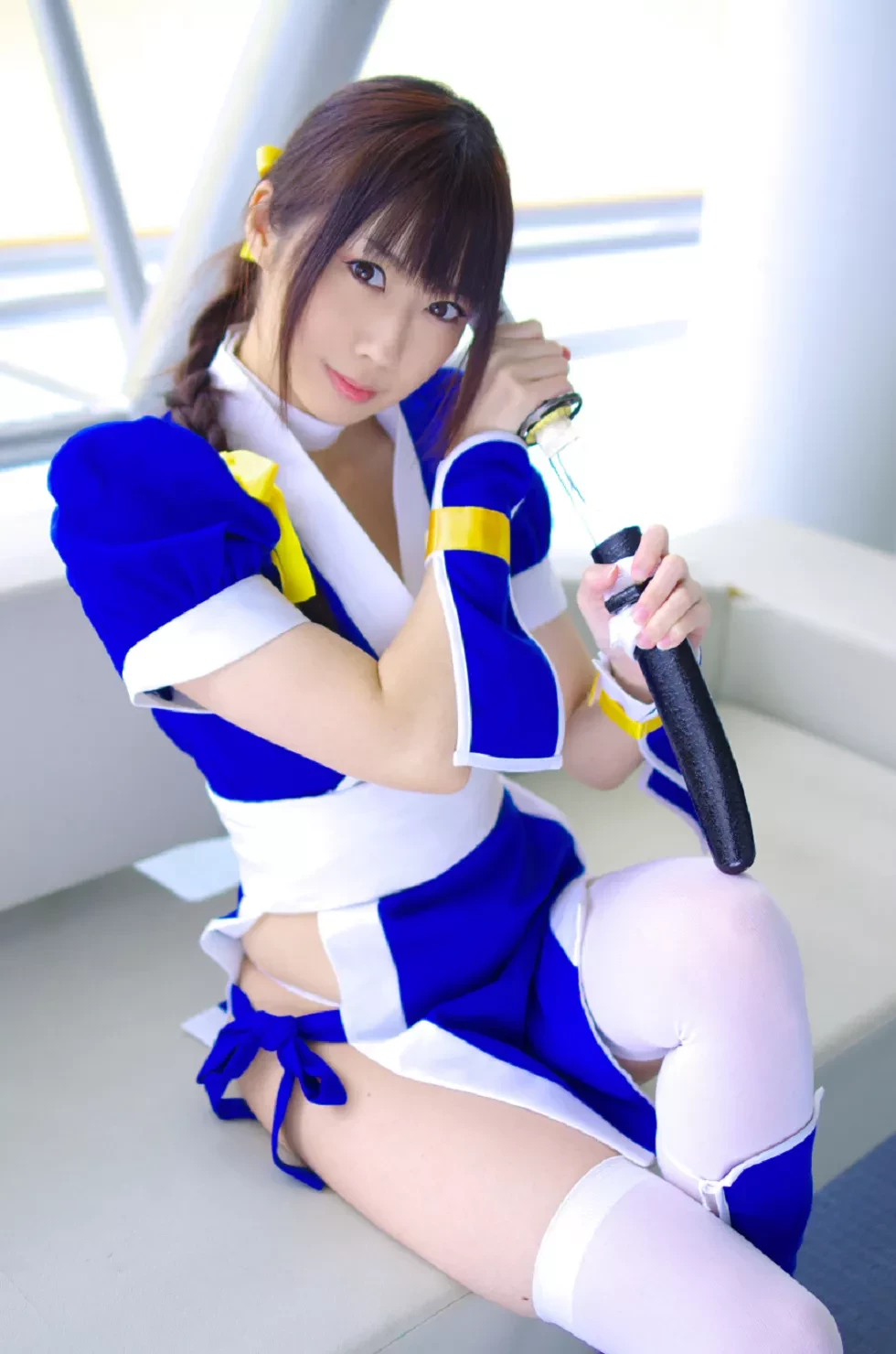 [Cosplay精选]COS正片《霞浪漫》美女武士的白丝美腿性感写真337P