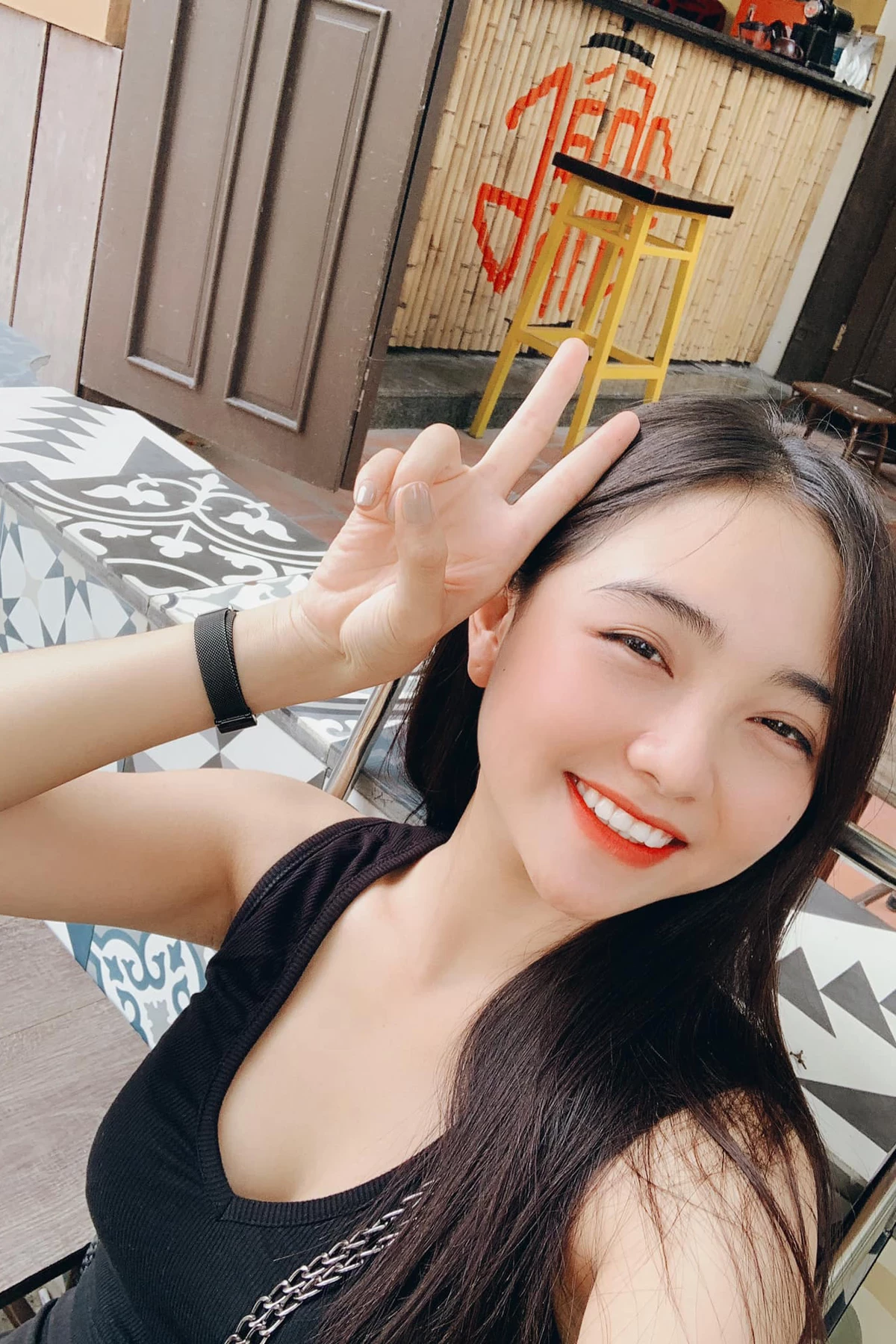 Hứa Thảo Nguyên 越南美女太暴露