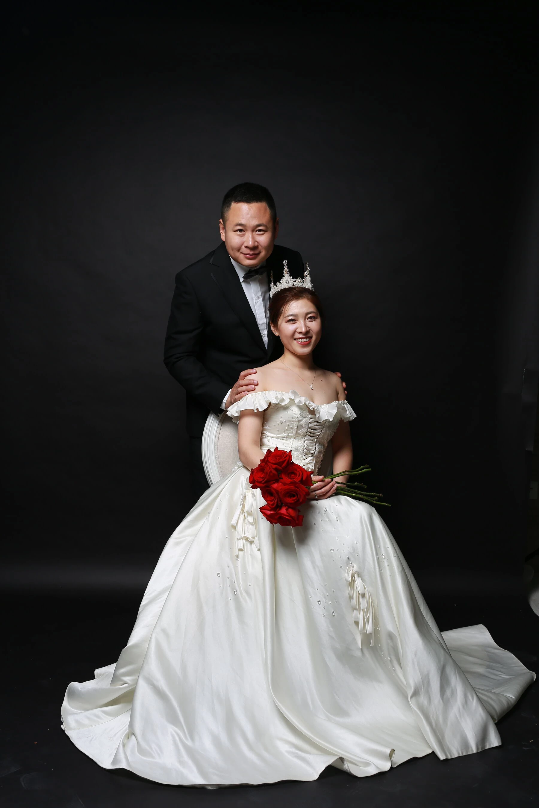 [Photo]小夫妻露点婚纱照 [575P]