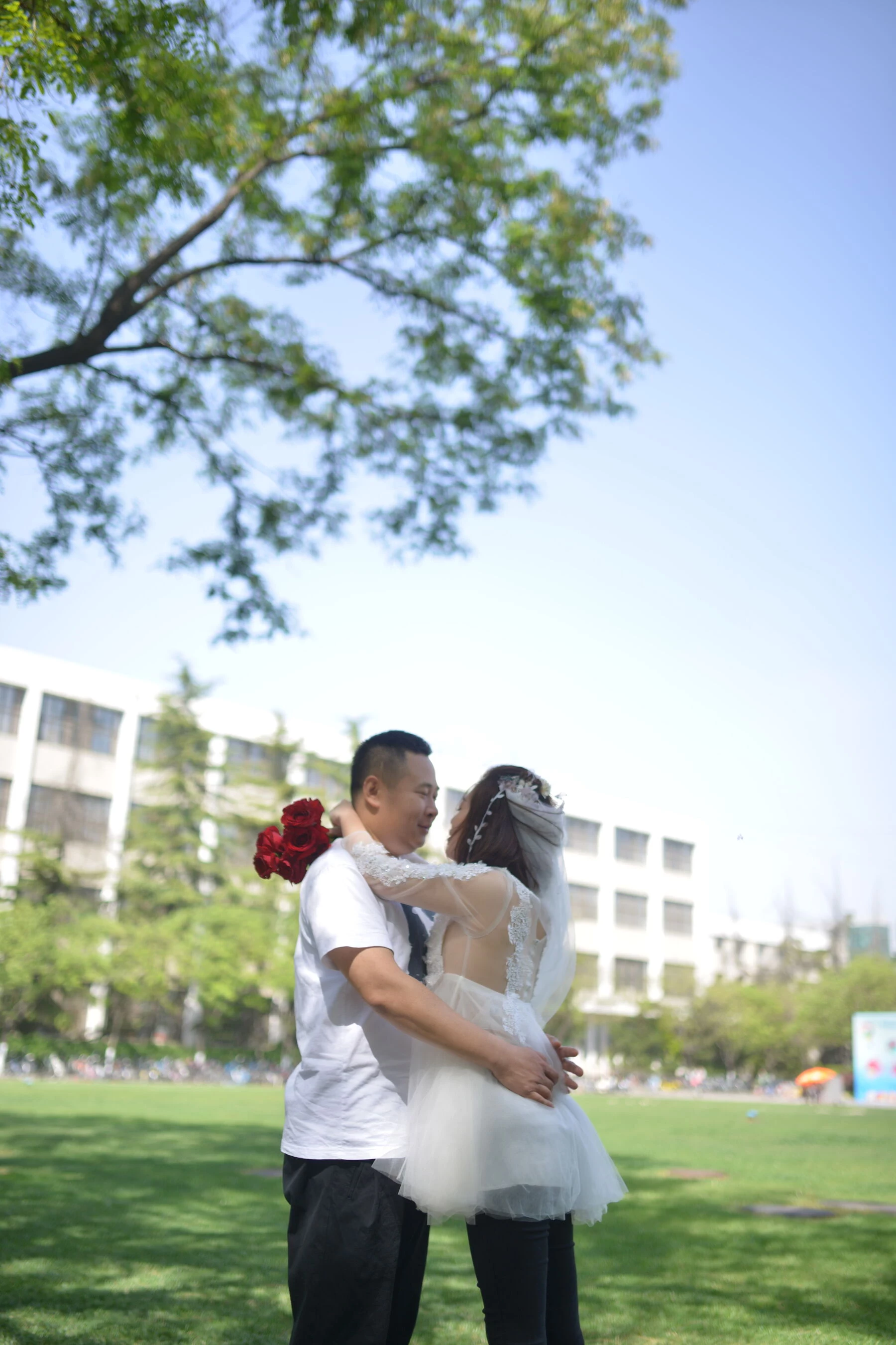 [Photo]小夫妻露点婚纱照 [575P]