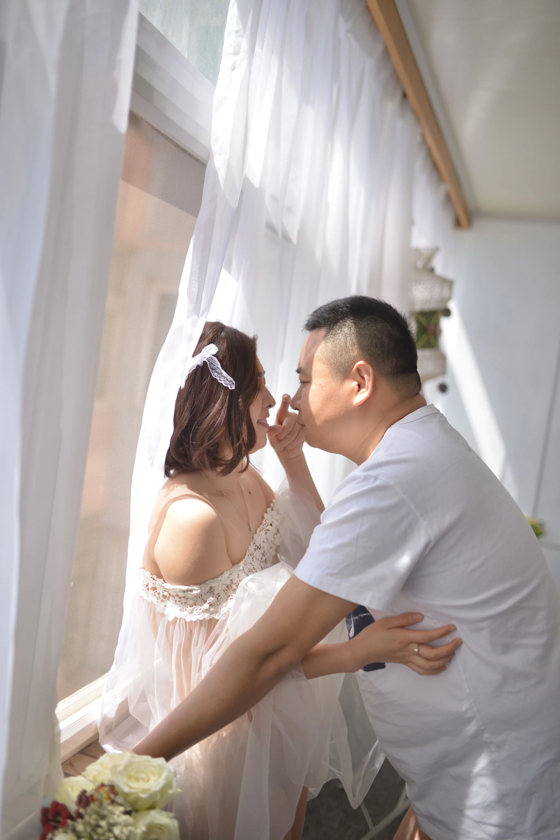 [Photo]小夫妻露点婚纱照 [575P]