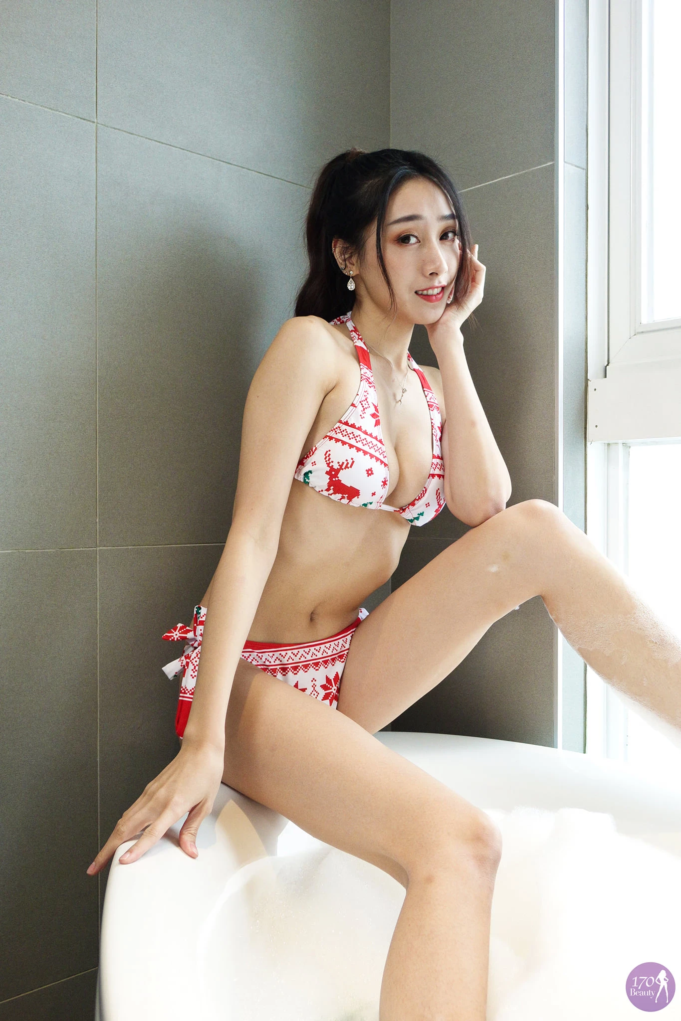 [网络收集]台湾美腿女郎-段璟乐 性感外拍写真 [六] [90P]