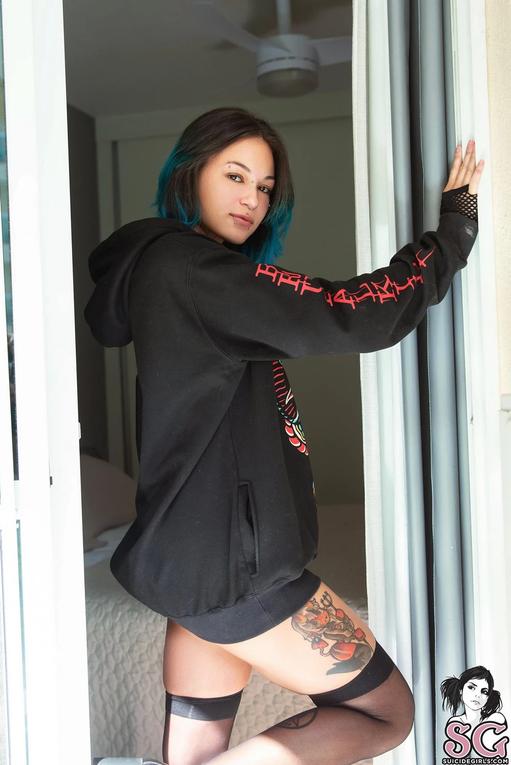 [Suicide Girls]Oct 31, 2024 - Vyck - Modern Witchcraft[51P]