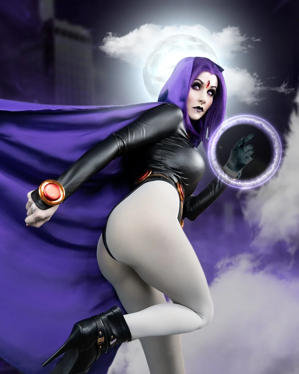 Angie Griffin – Raven