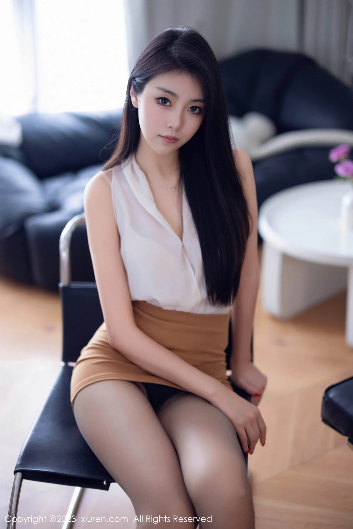 [XiuRen秀人网]2023.09.14 Vol.7387 可乐Vicky 完整版无水印写真[82P]